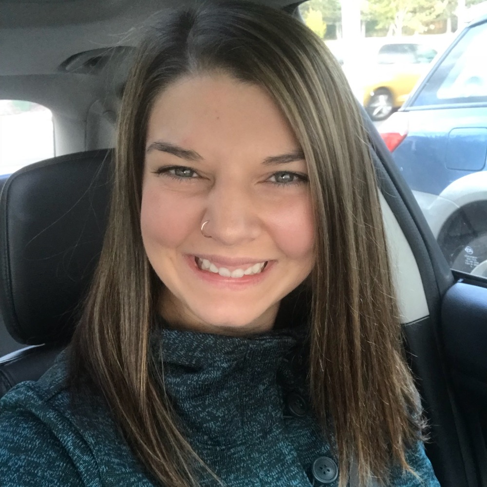 Meet your Posher, Danielle